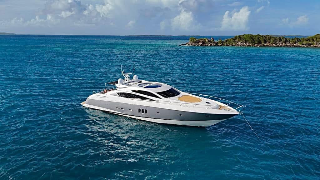 Sunseeker 82'