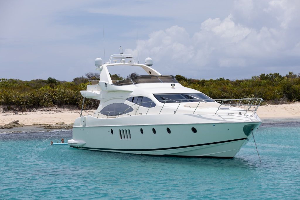 Azimut 68 - 01
