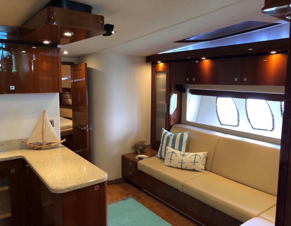 Sea Ray Sundancer 55' Lucky Penny | Charters Puerto Rico